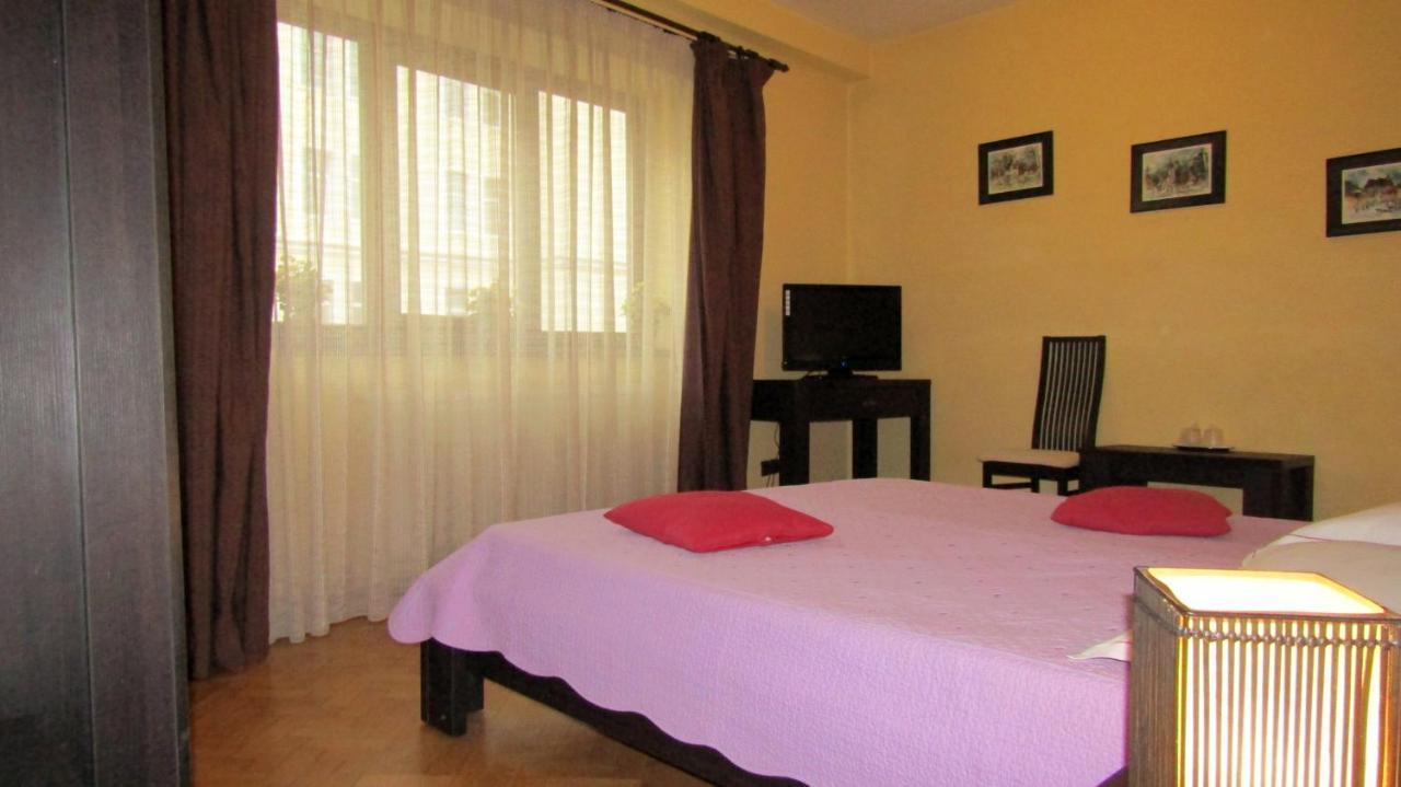 Rami House Central Double Rooms 브라쇼브 외부 사진